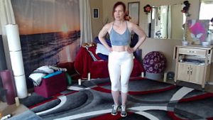 La femme bodybuildeuse Kat Konners excite son gros clitoris – Vidéo x hd