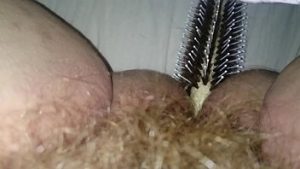 Ejaculation féminine avec une brosse à dents électrique – Film porno