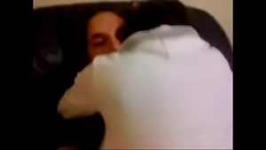 Femme grecque à la chatte poilue devant sa webcam – Vidéo porno hd